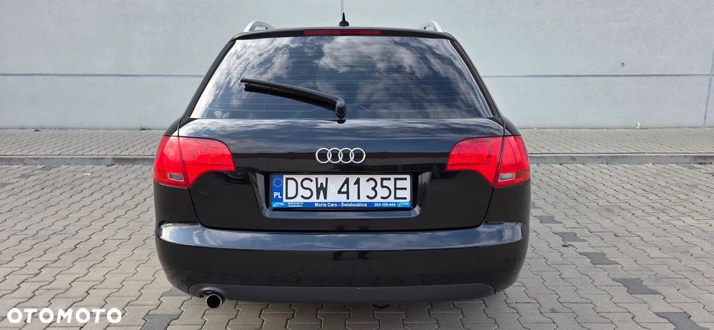 Audi A4 Avant - 10