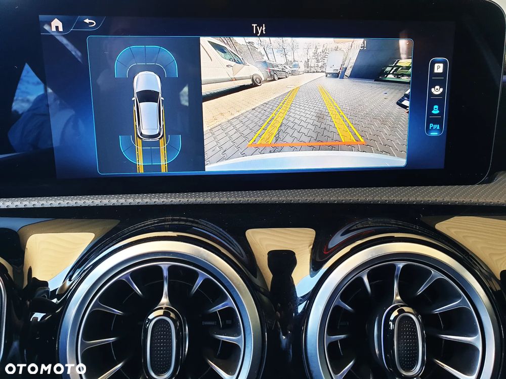 Mercedes-Benz Klasa A 200 7G-DCT Edition AMG Line - 27