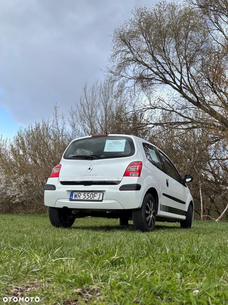 Renault Twingo 1.2 Elysee - 4
