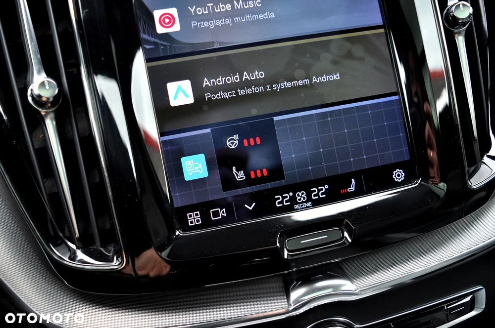 Volvo XC 60 T6 AWD Recharge Geartronic RDesign - 35