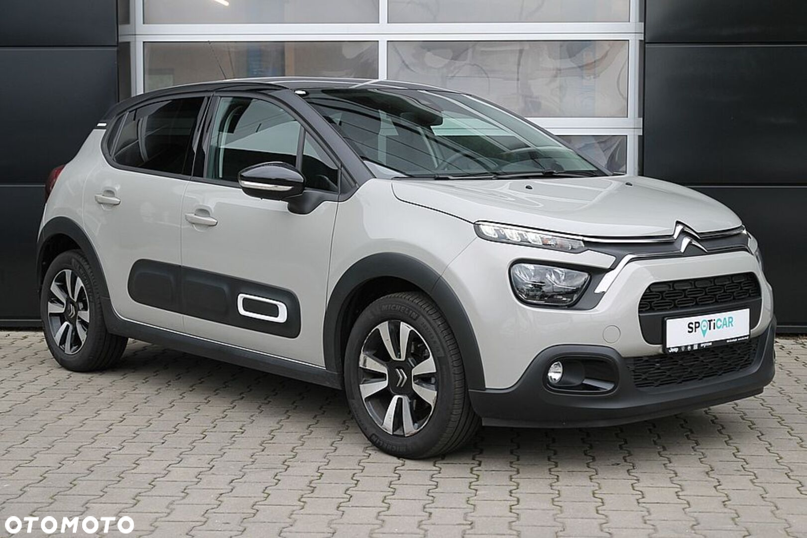 Citroën C3 1.2 PureTech Plus - 13