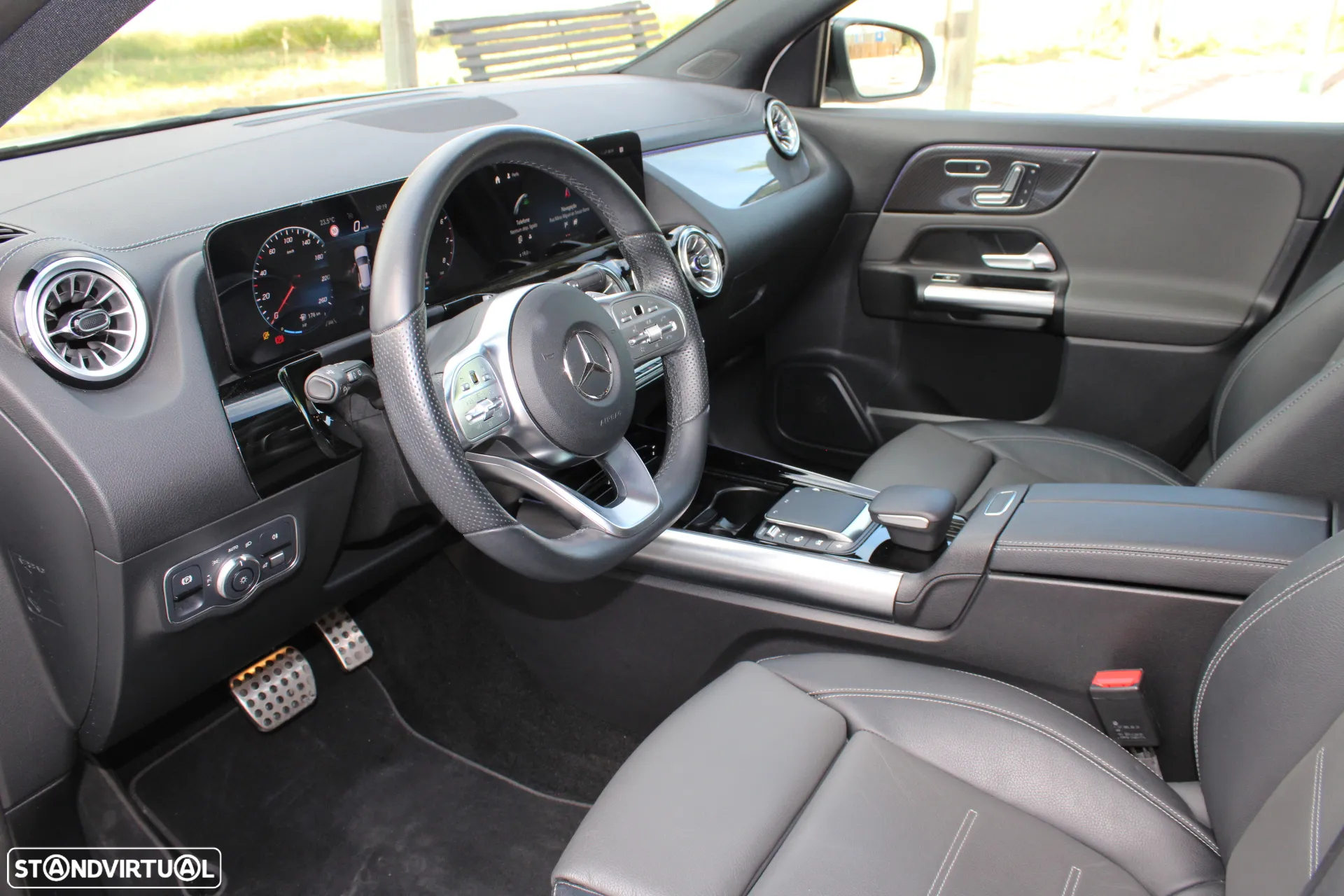 Mercedes-Benz GLA 200 AMG Line - 15