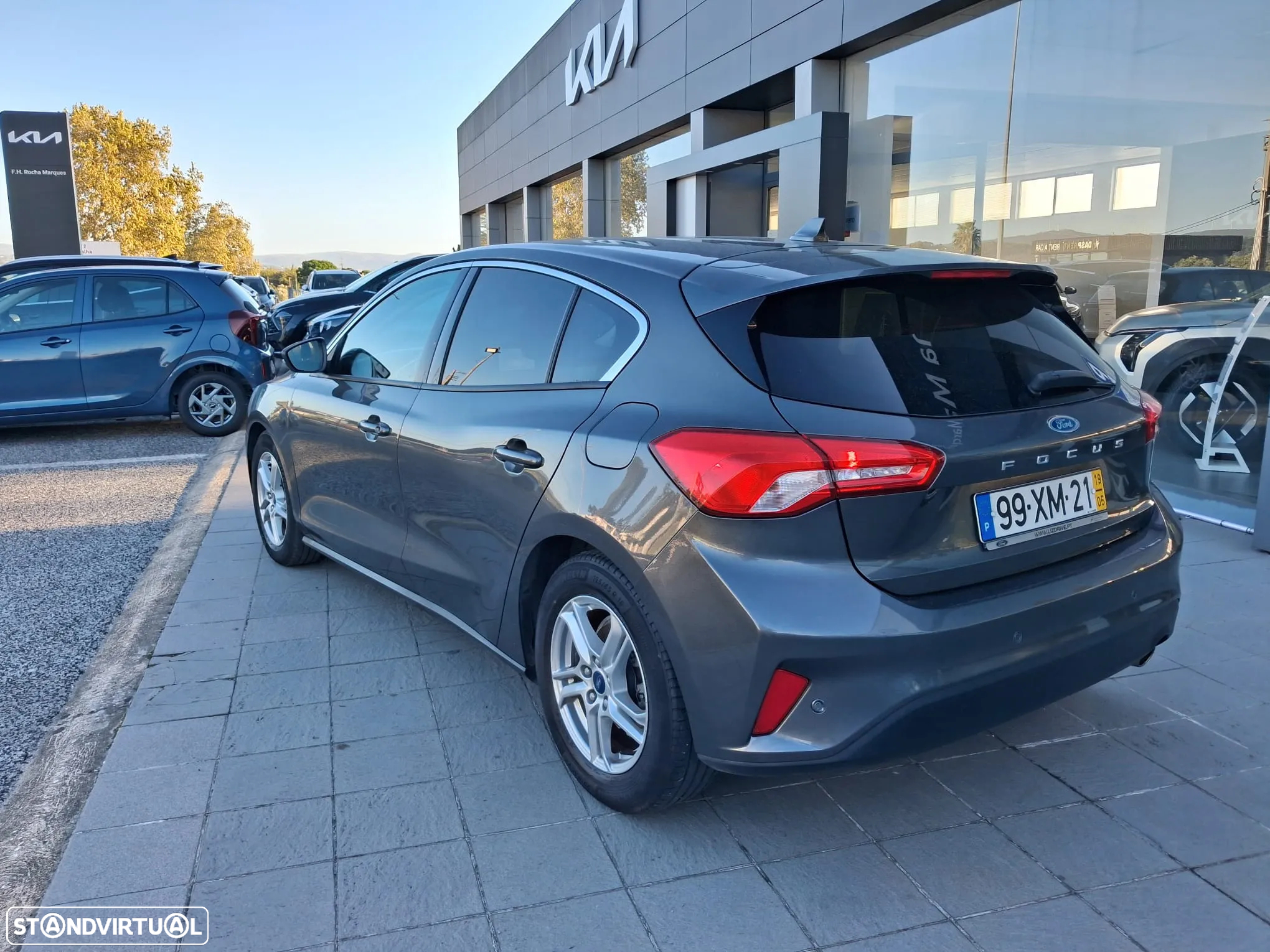 Ford Focus 1.0 EcoBoost Business - 8