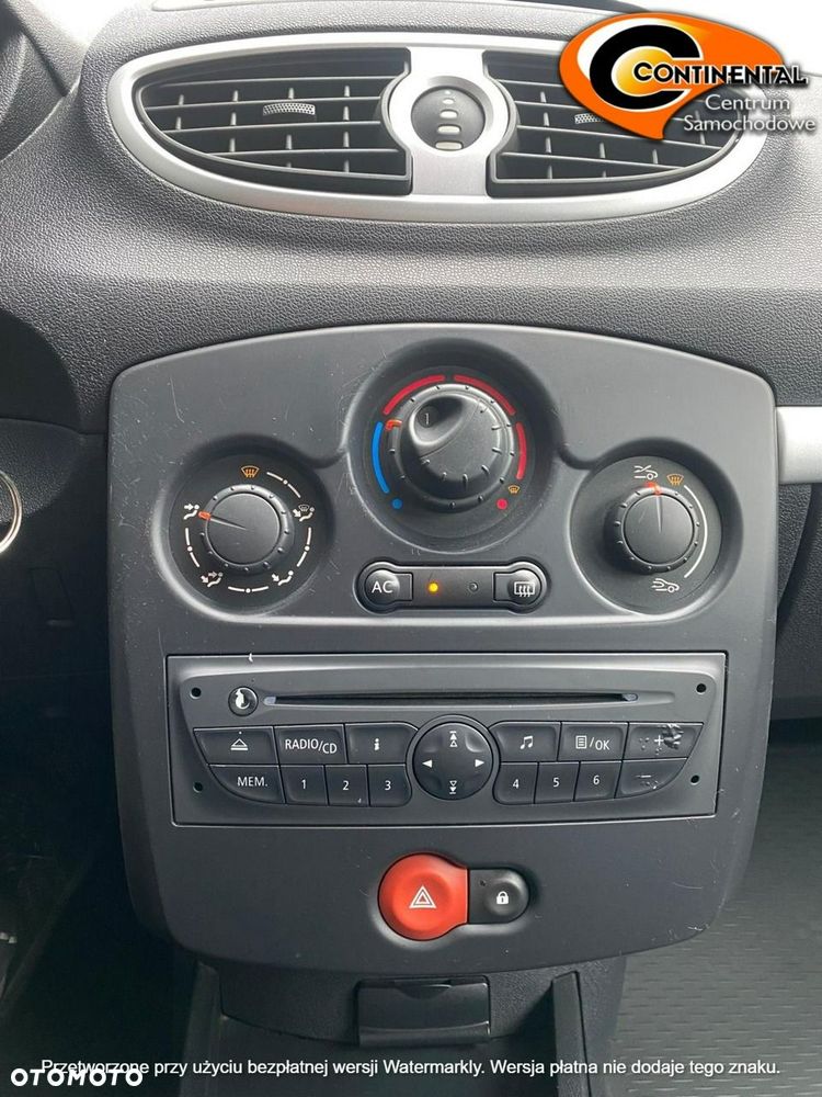Renault Clio - 7
