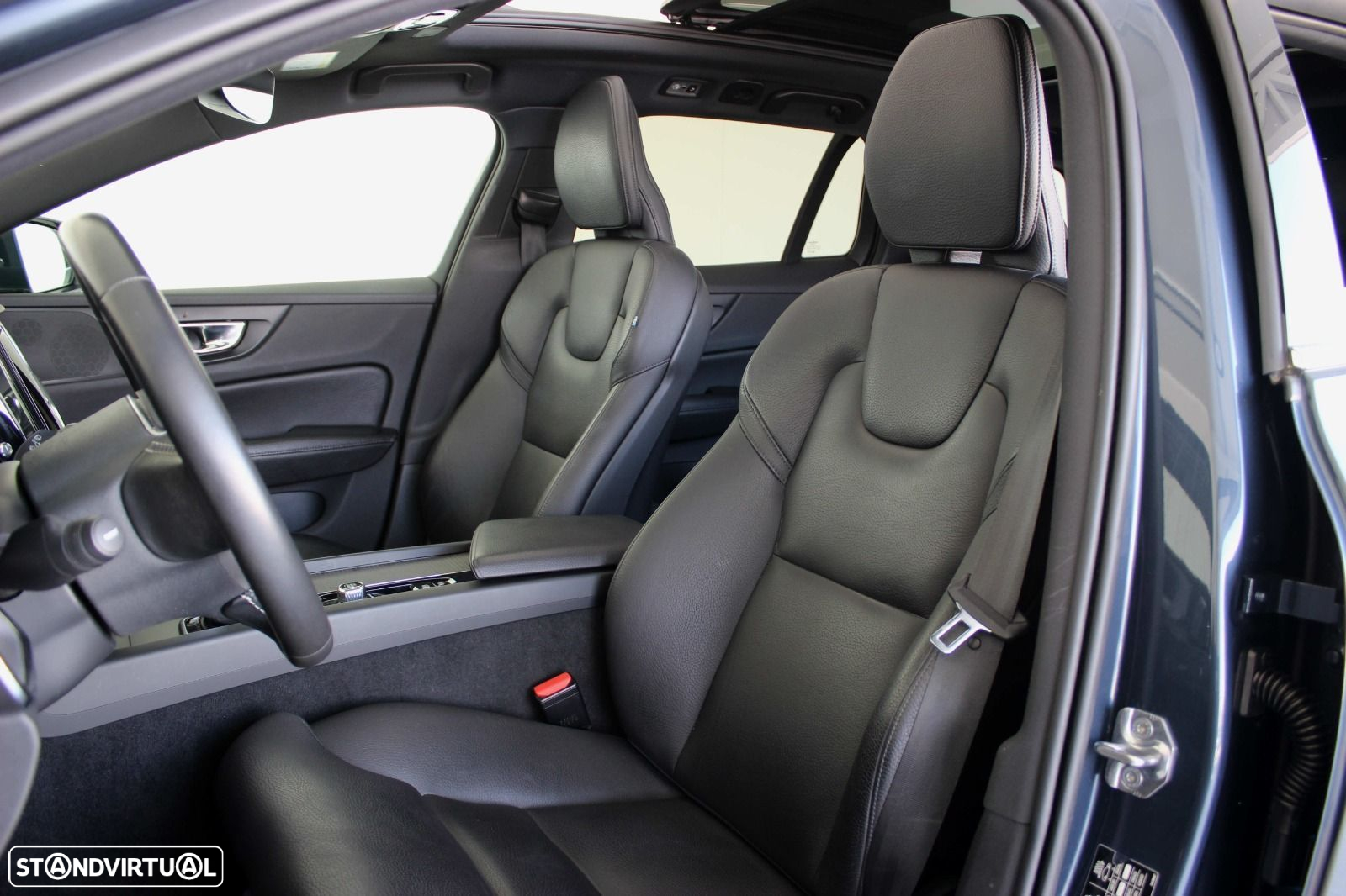 Volvo V60 2.0 D4 Momentum Plus Geartronic - 30