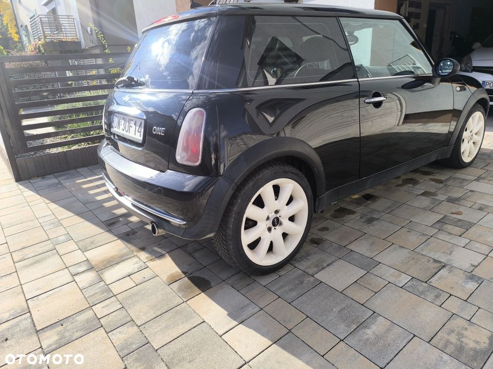 MINI ONE - 3