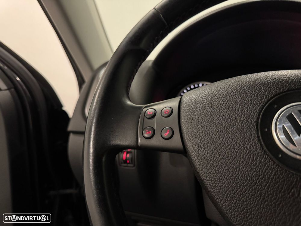 VW Tiguan 2.0 TDi Sport BlueMotion - 43