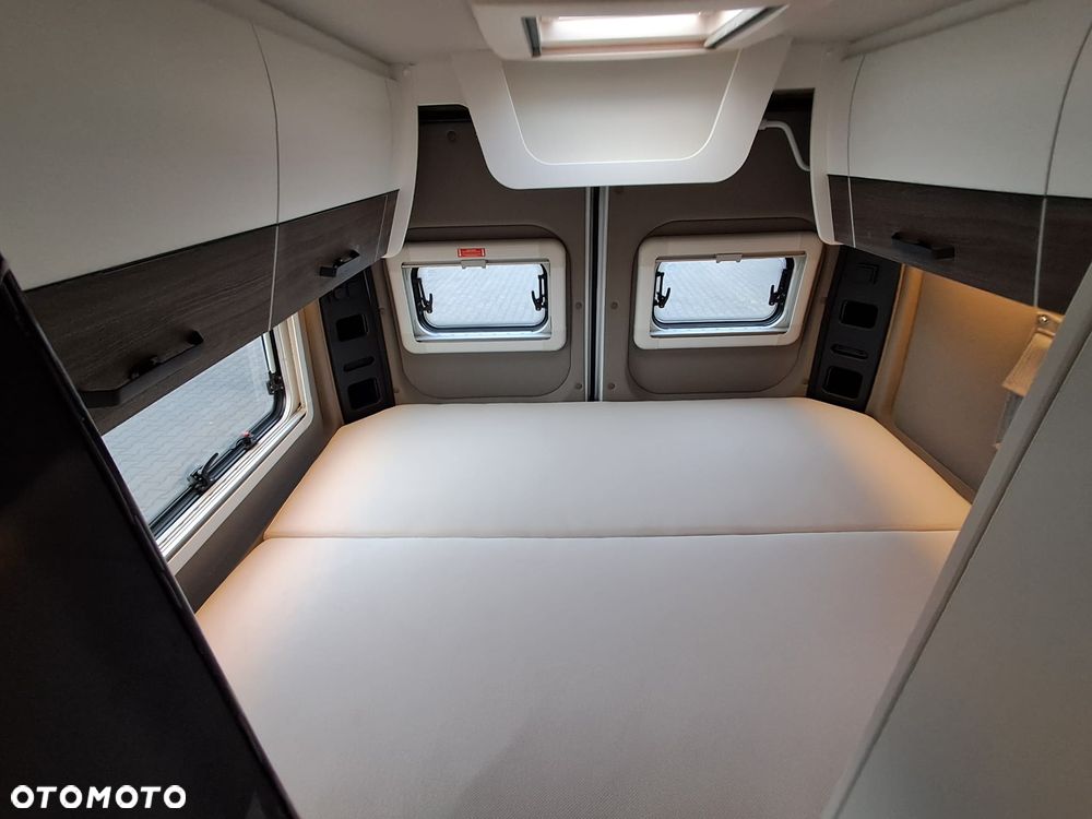 KNAUS VanTourer 600D Namiot 4 osobowy Doposażony Duża Łazienka FV23% - 26