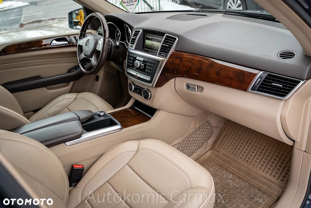 Mercedes-Benz ML 350 BlueTEC 4-Matic - 13