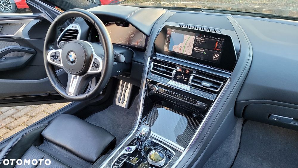 BMW Seria 8 - 34