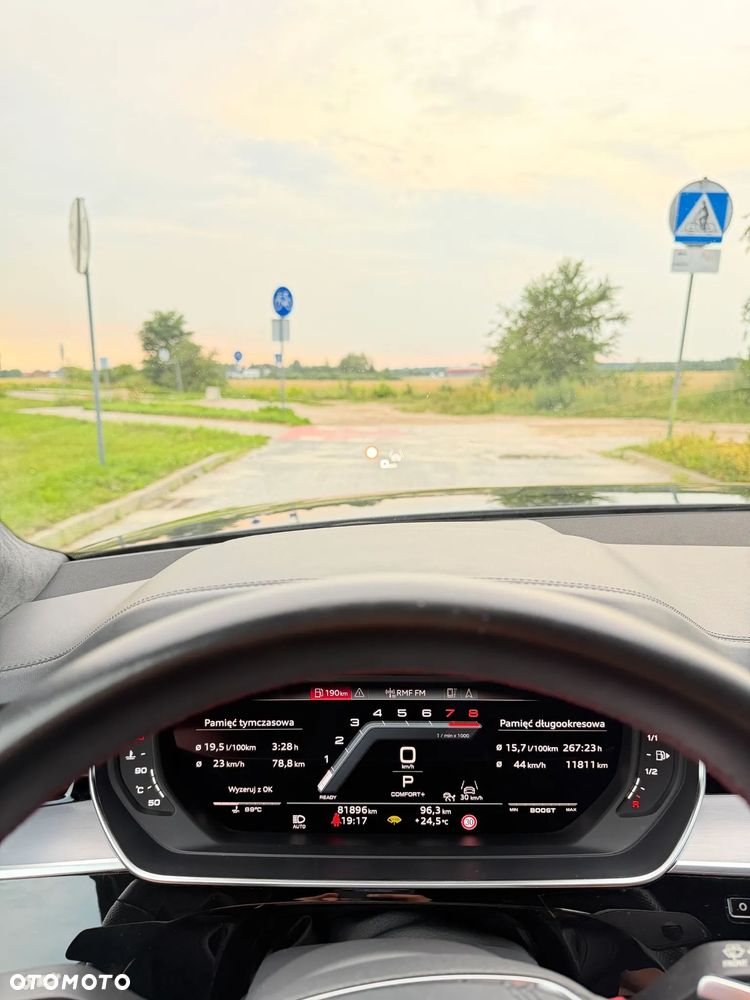 Audi S8 - 19