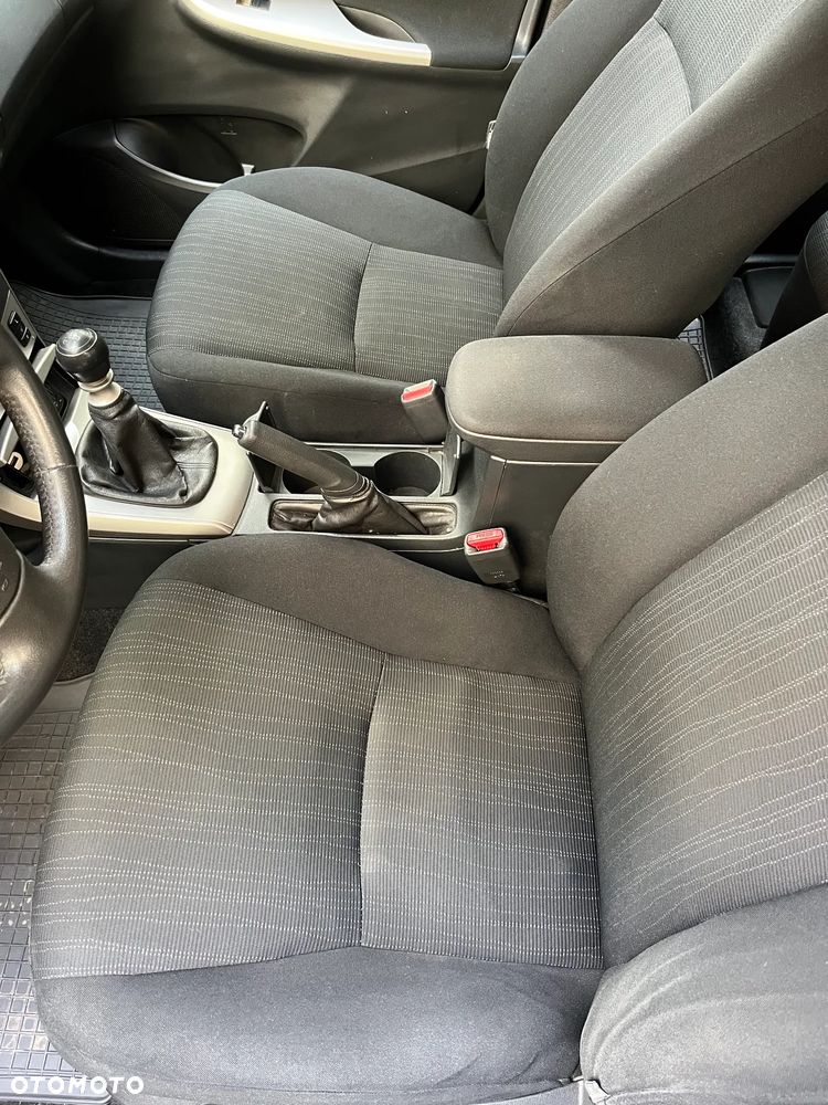 Toyota Corolla 1.6 Terra - 10