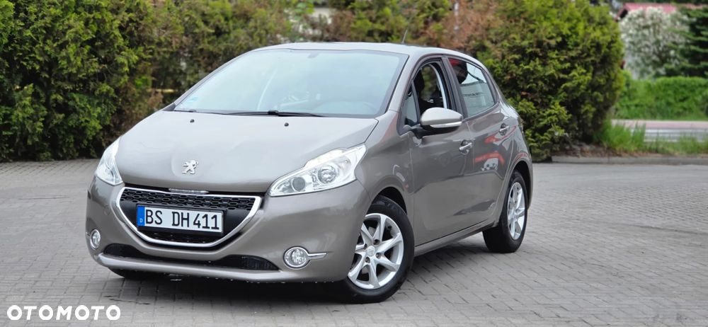 Peugeot 208 - 3