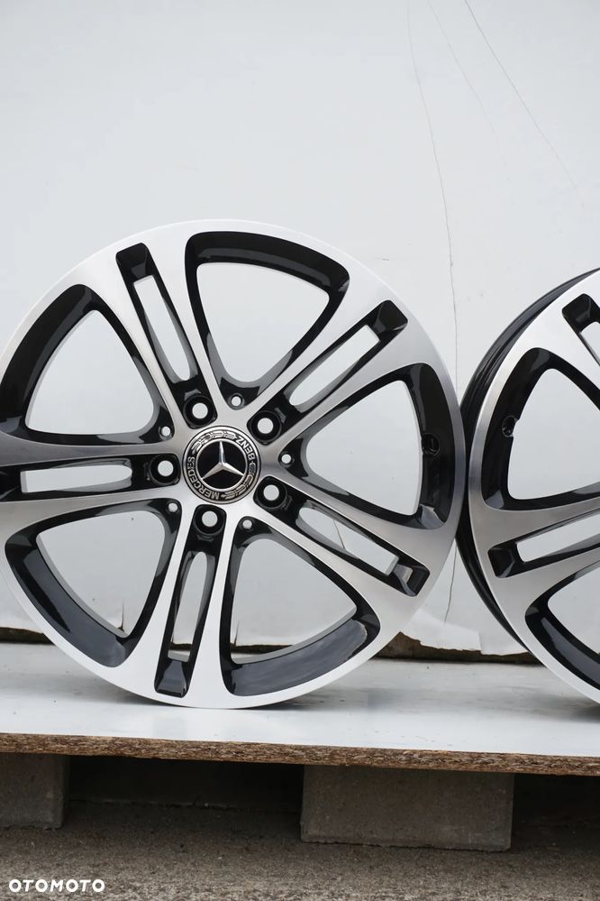 Mercedes 5x112 17 6,5J et44 W177 stan bdb - 6