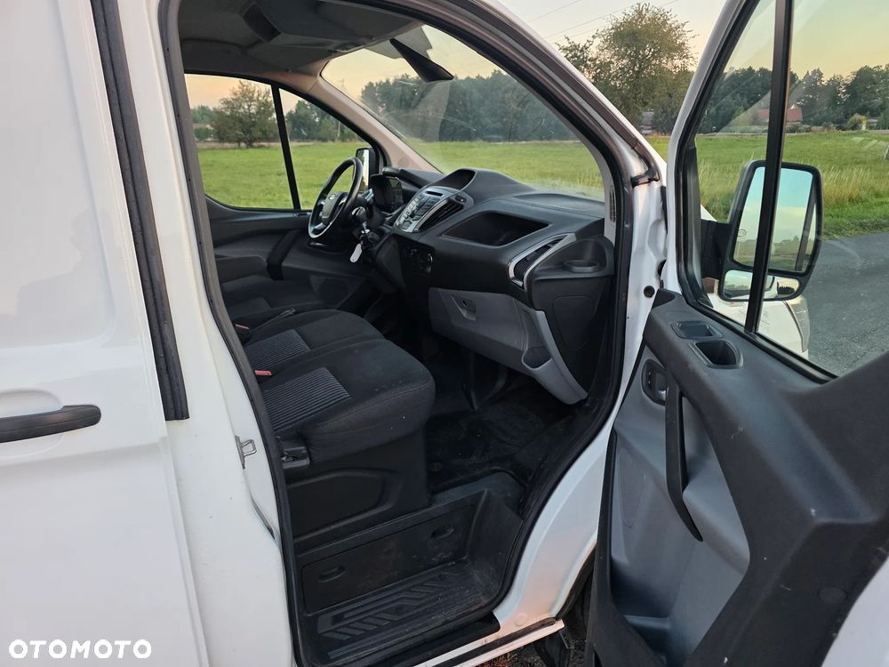 Ford Transit Custom - 16
