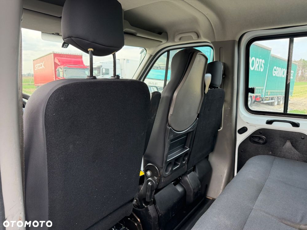 Renault Master Wywrotka Doka 7 miejsc - 16
