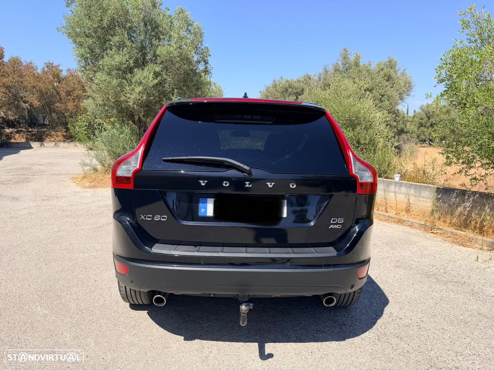 Volvo XC 60 D5 AWD Aut. Summum - 4