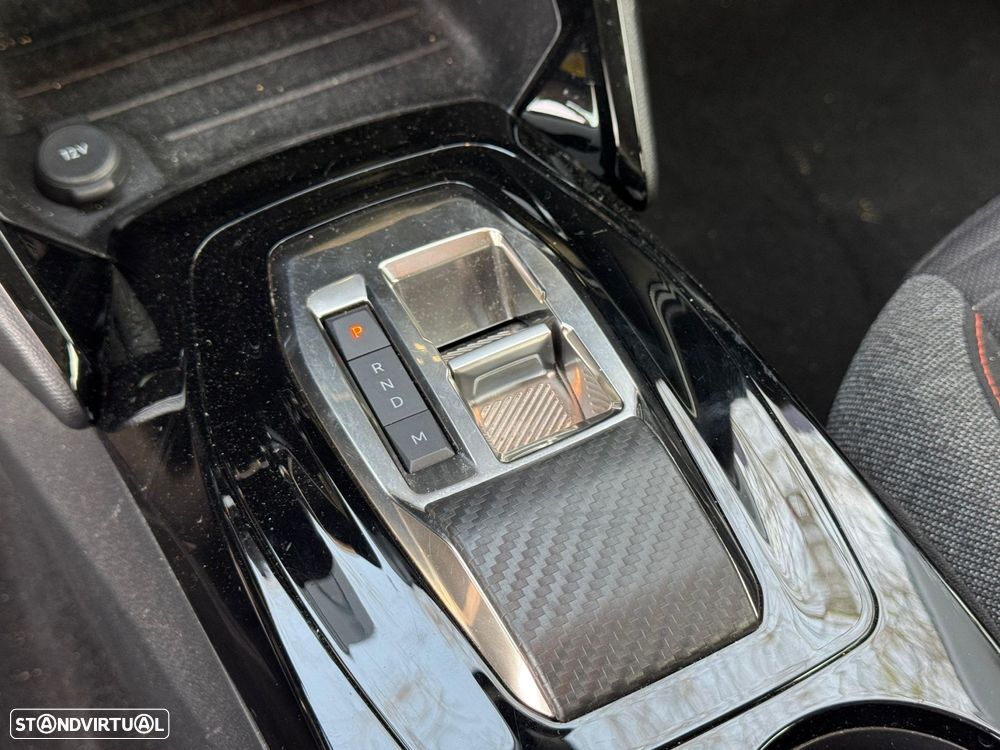 Peugeot 2008 1.2 PureTech Allure Pack EAT8 - 21