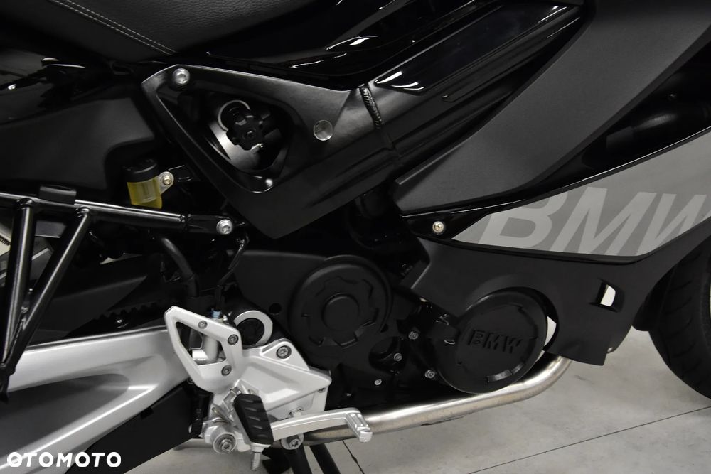 BMW F - 30