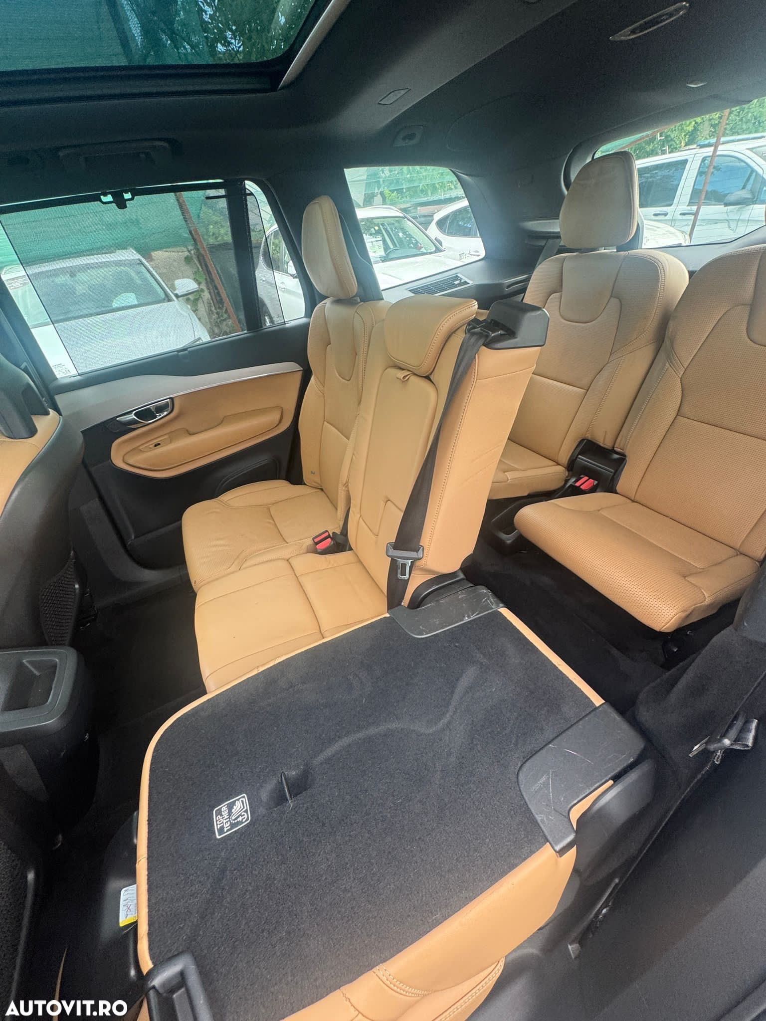 Volvo XC 90 - 7