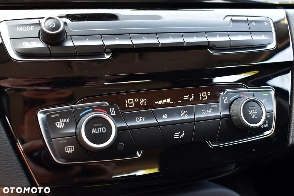 BMW X1 xDrive20i Advantage - 18