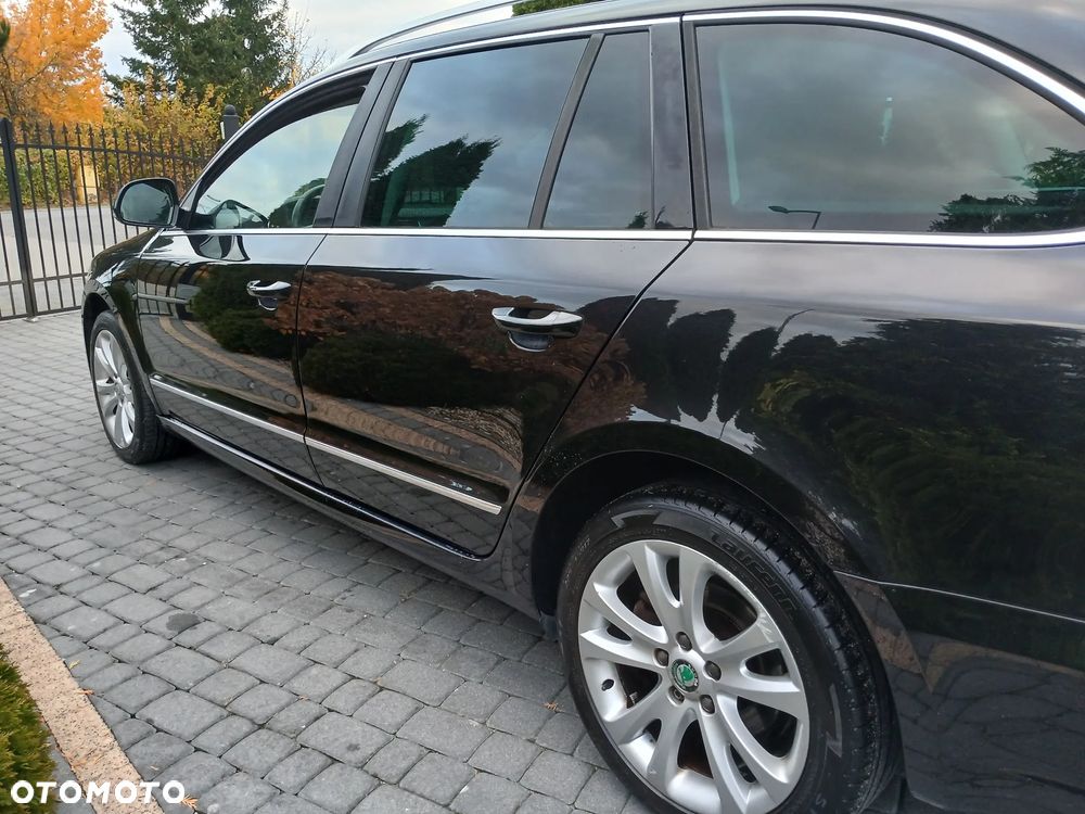Skoda Superb 2.0 TDI DSG Exclusive - 16