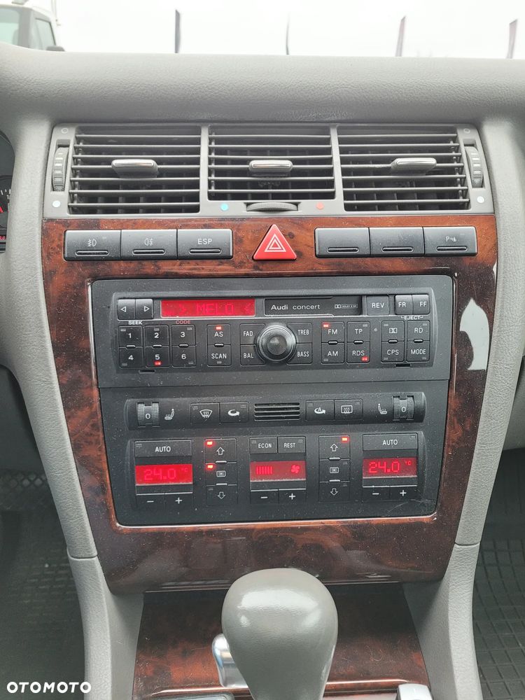 Audi A8 - 14