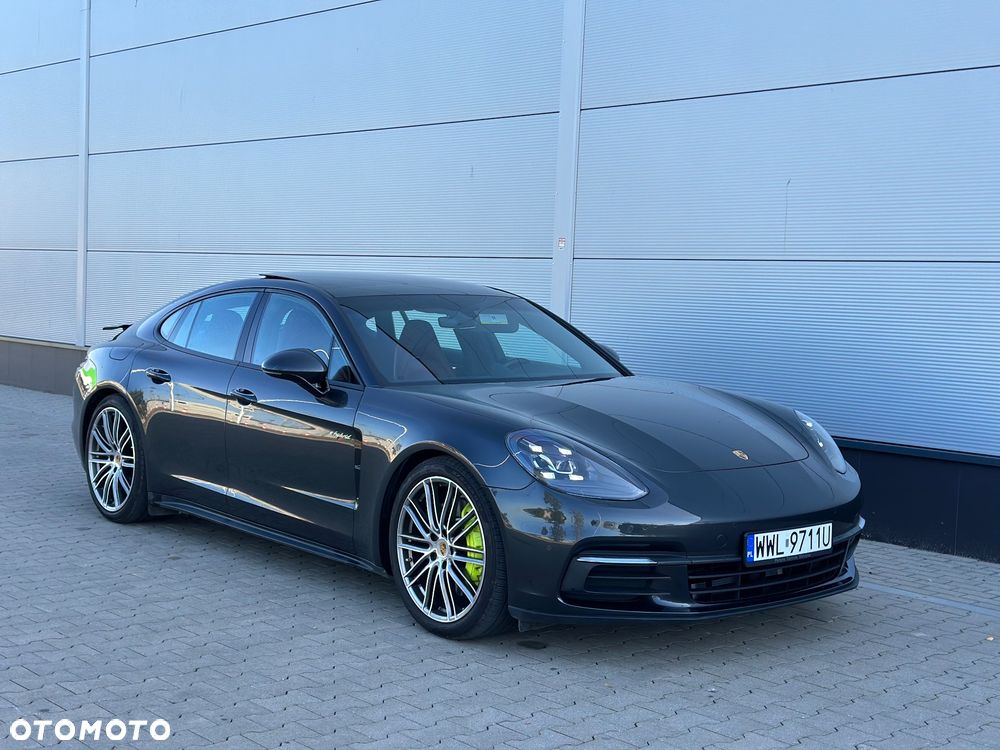 Porsche Panamera 4 E-Hybrid Platinum Edition - 25