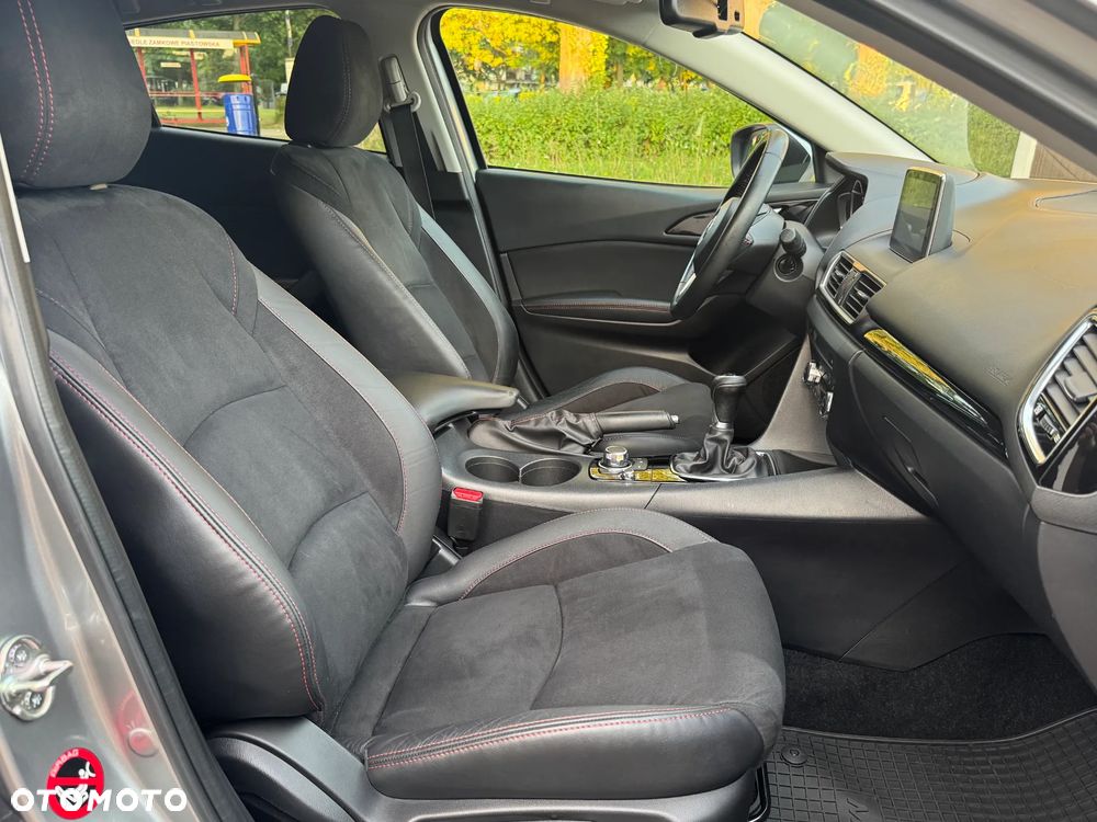 Mazda 3 - 6