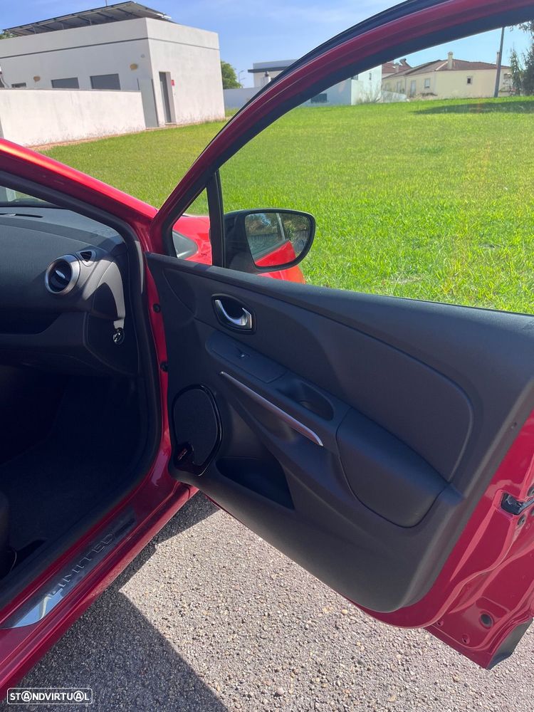 Renault Clio 1.2 16V Confort - 10