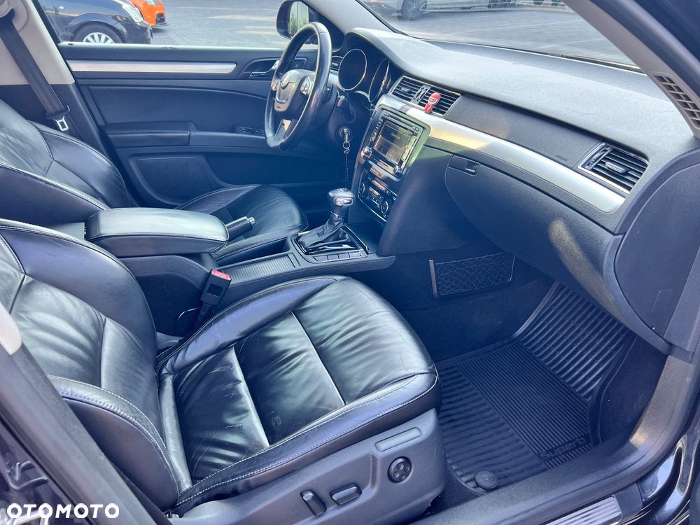 Skoda Superb 2.0 TDI Elegance DSG - 10