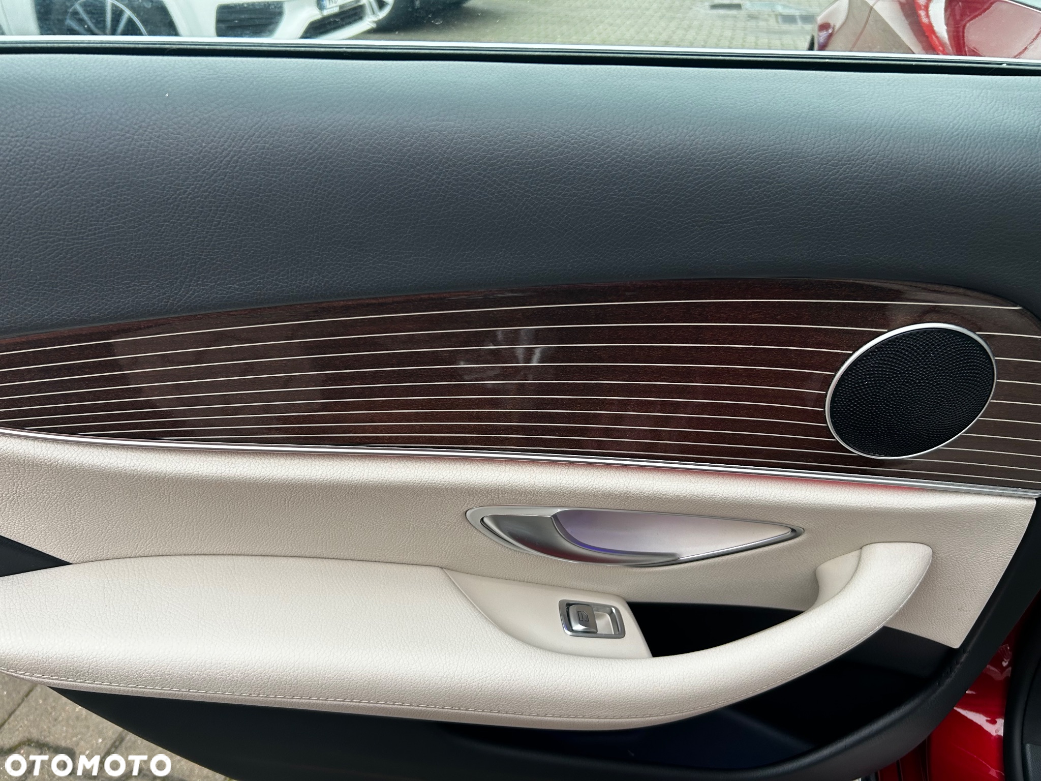 Mercedes-Benz Klasa E 220 d 4Matic 9G-TRONIC Avantgarde - 23