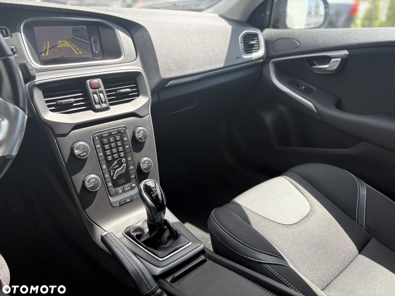 Volvo V40 - 15