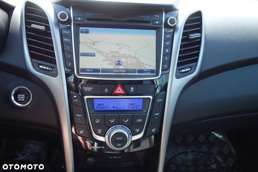 Hyundai i30 1.6 Fifa World Cup Edition - 27