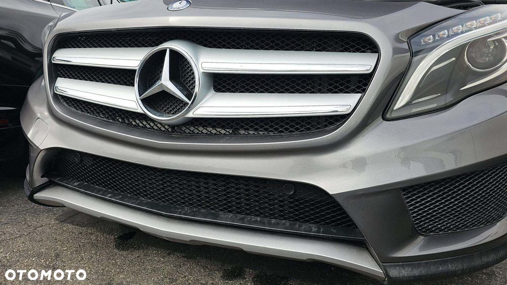 Mercedes-Benz GLA 250 4Matic 7G-DCT AMG Line - 15
