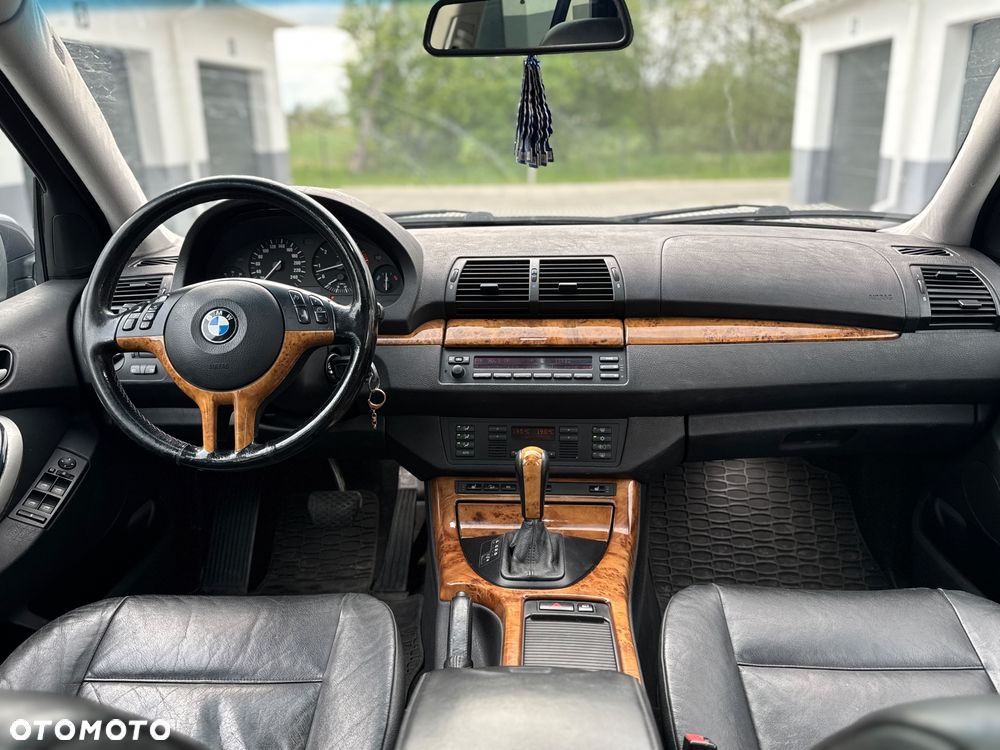 BMW X5 - 28