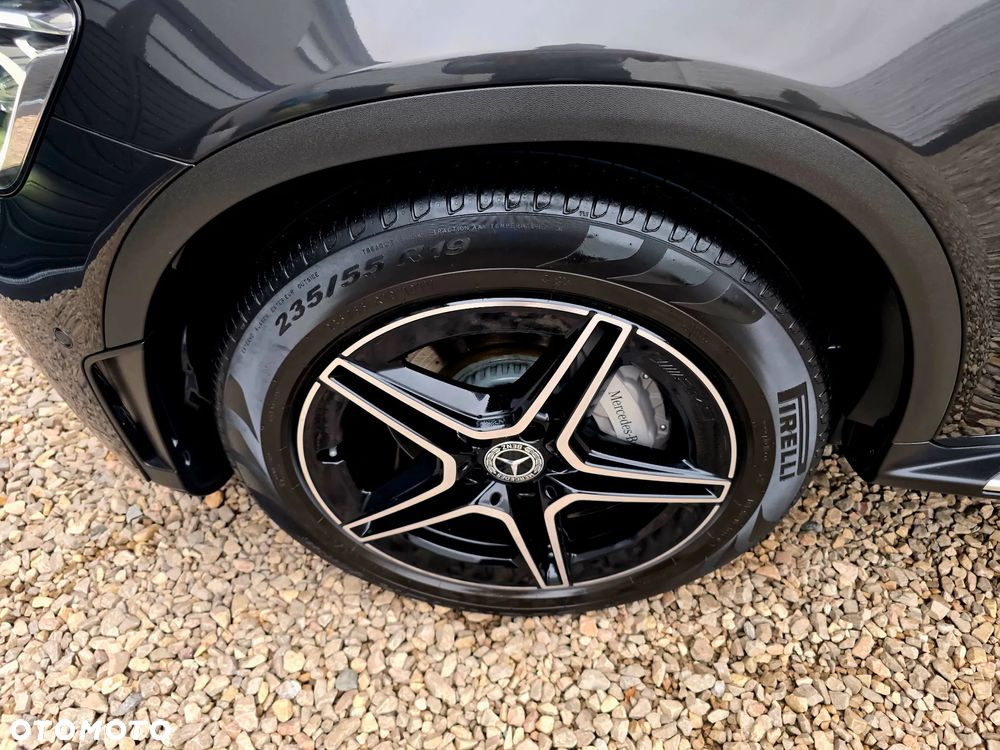 Mercedes-Benz GLC - 28