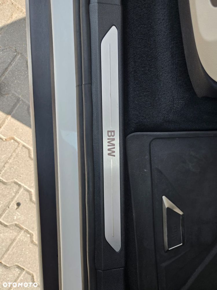 BMW X5 xDrive30d mHEV - 29