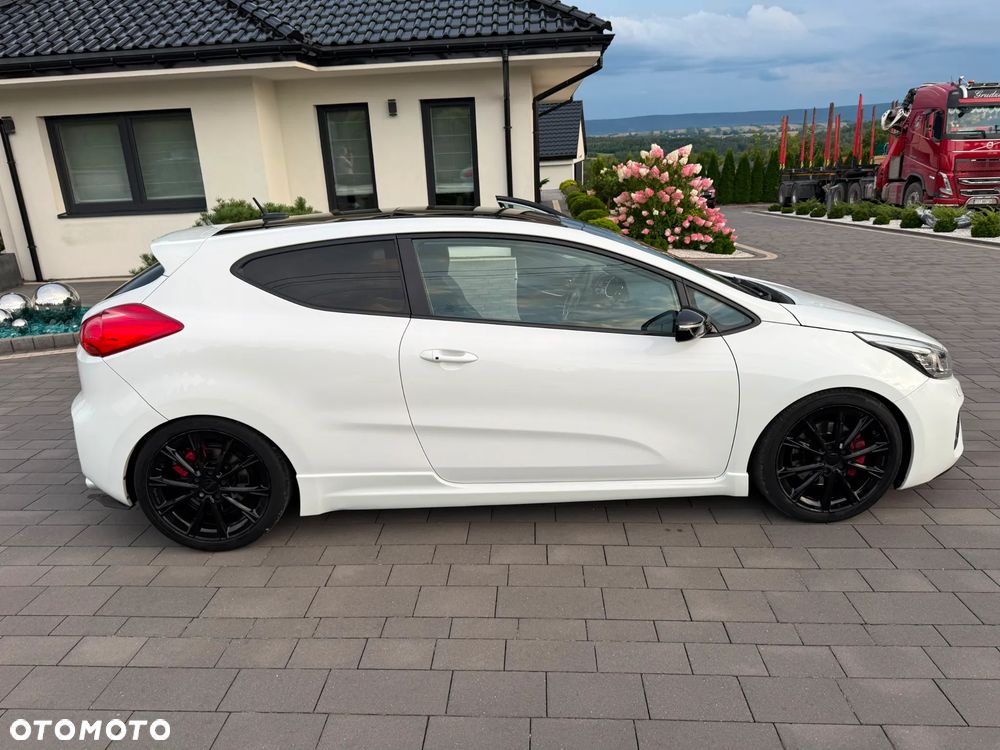 Kia ProCeed 1.6 T-GDI GT L - 9