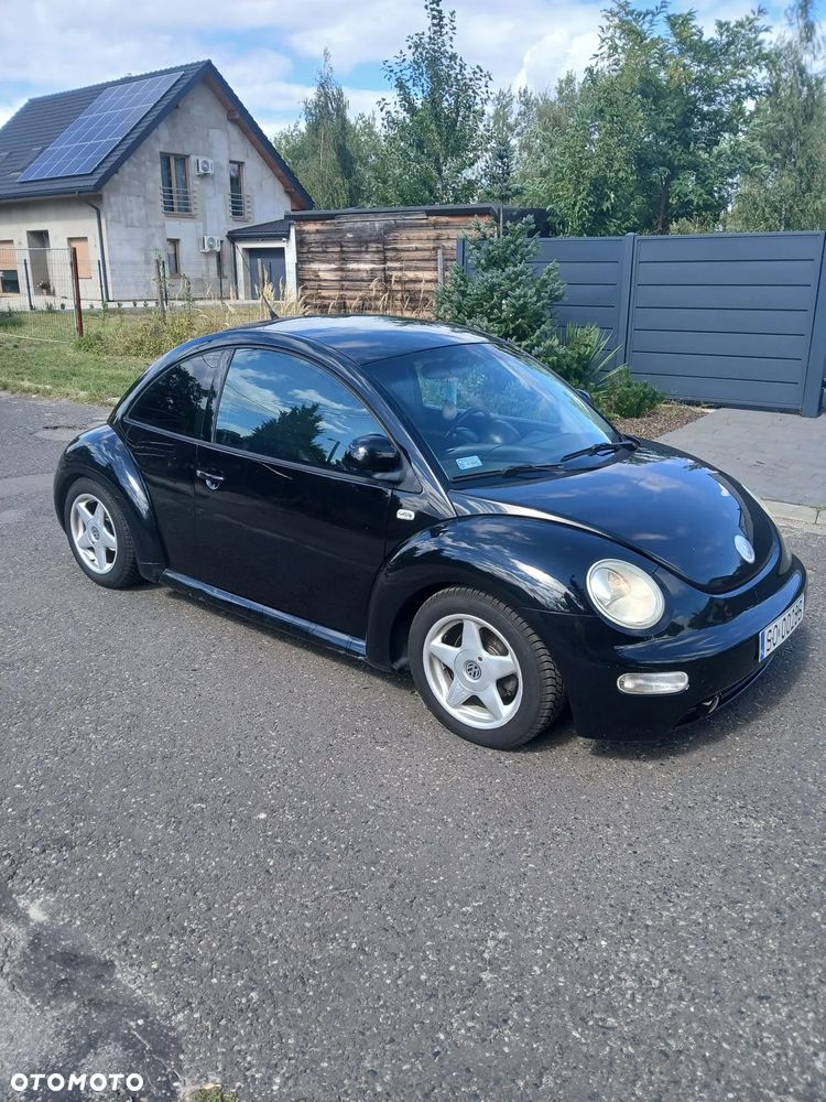 Volkswagen New Beetle - 2