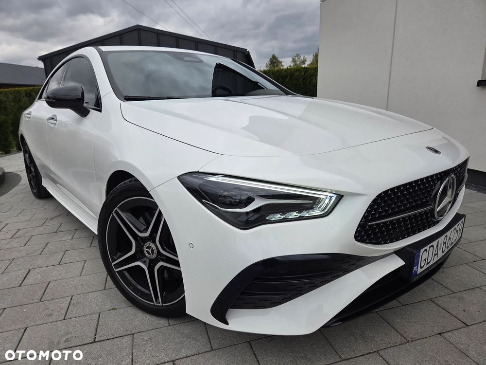 Mercedes-Benz CLA 220 4-Matic AMG Line 7G-DCT - 17