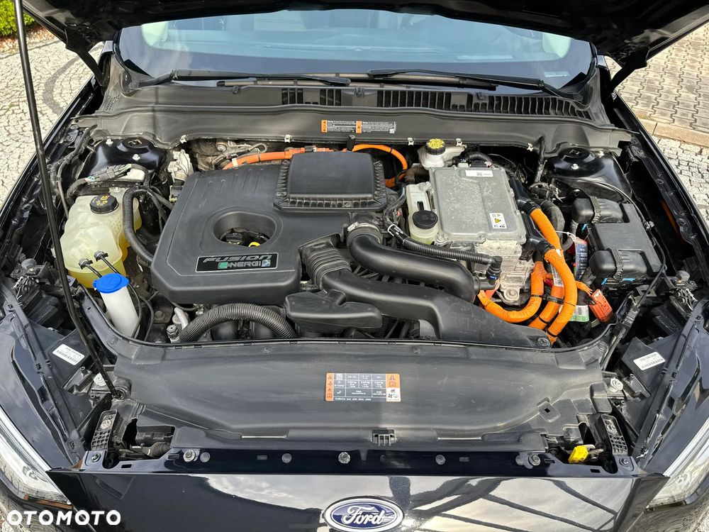 Ford Mondeo 2.0 Hybrid Titanium - 24