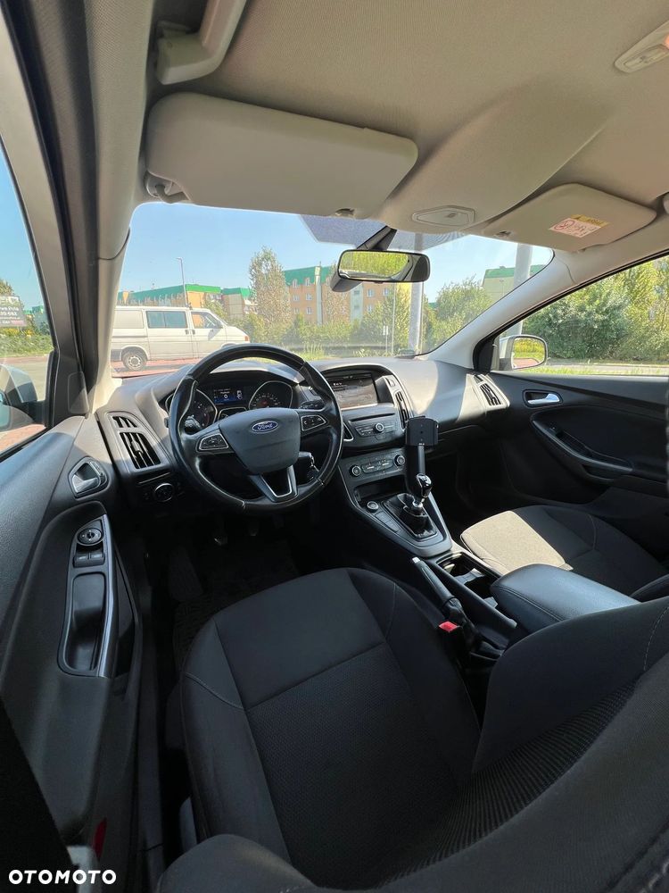Ford Focus - 16
