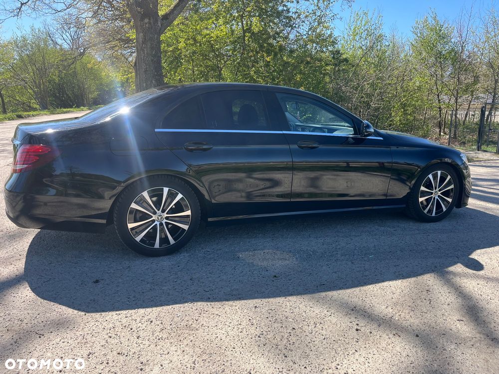Mercedes-Benz Klasa E 250 CGI BlueEFFICIENCY Automatik - 10