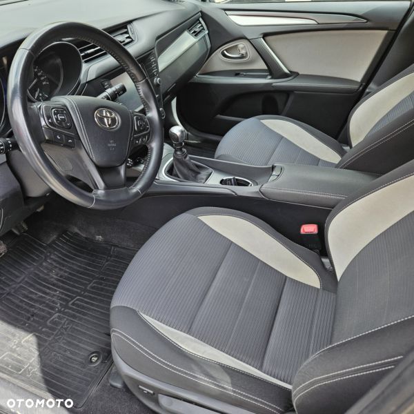 Toyota Avensis 2.0 D-4D Prestige - 16