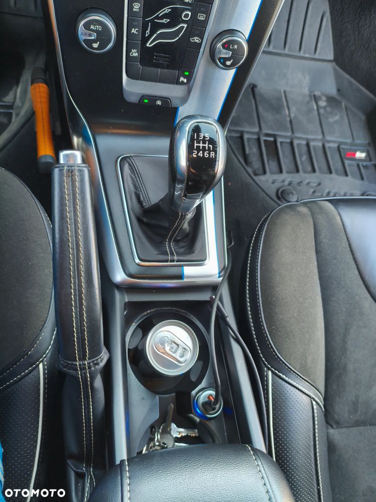 Volvo V40 D2 RDesign - 15