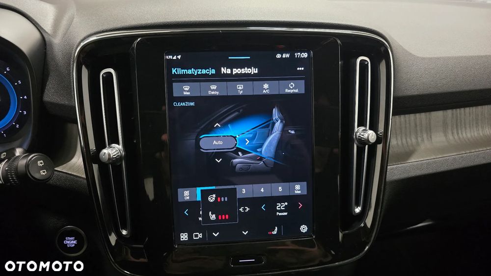 Volvo XC 40 B4 B DKG Plus Black Edition - 26