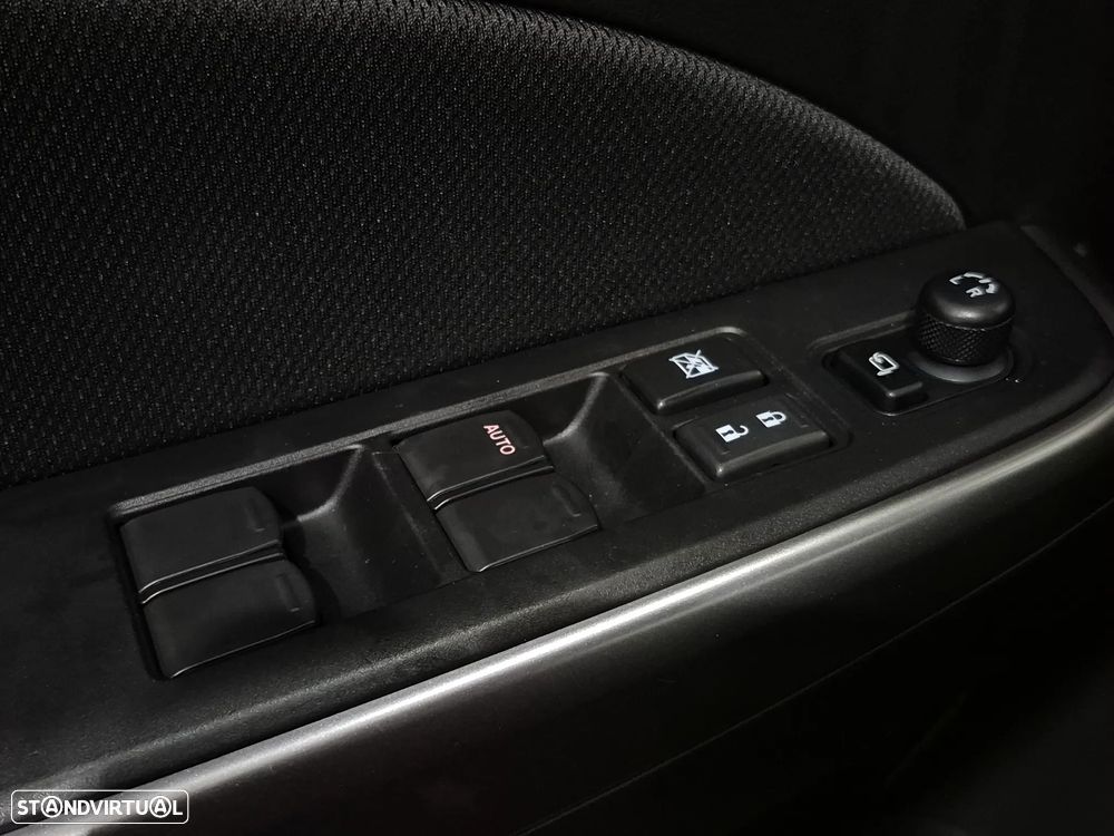 Suzuki Swift 1.2 Mild Hybrid GLE - 28