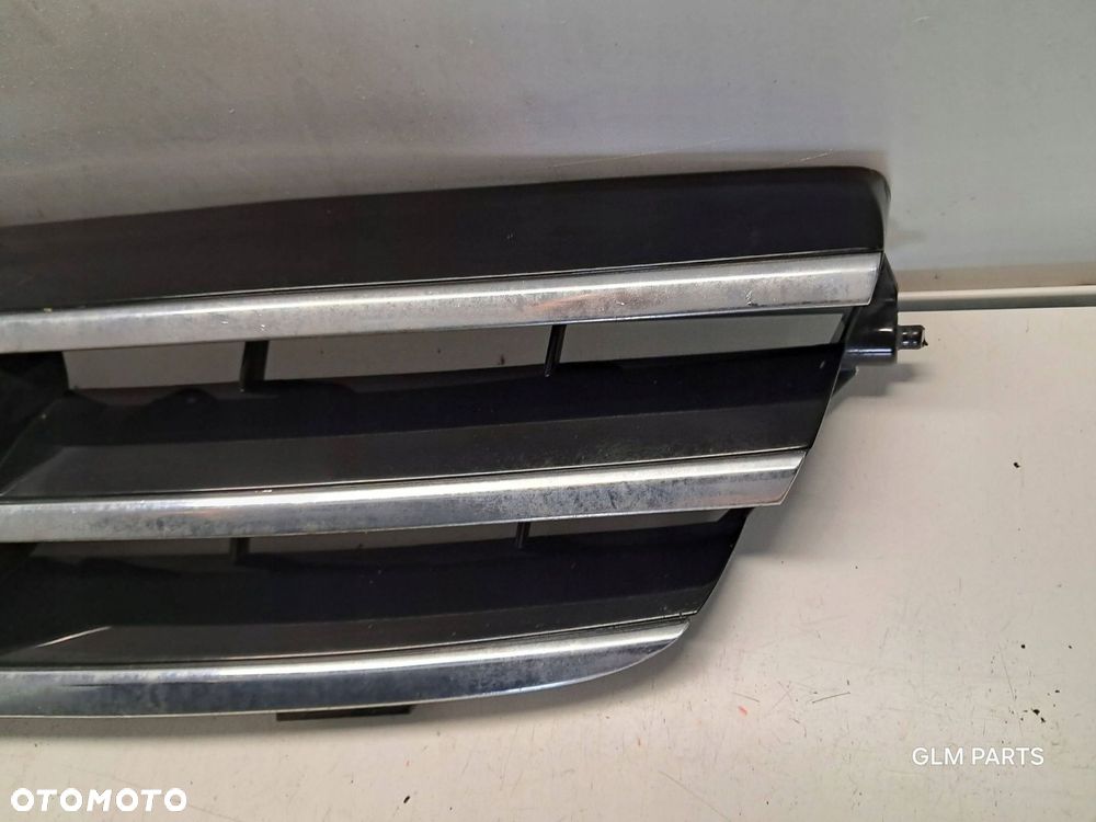 mercedes-benz clk w209 lift atrapa grill zderzaka przedniego a2098800223 - 7