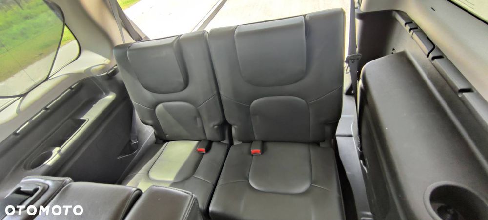 Nissan Pathfinder 2.5 DCi LE - 8